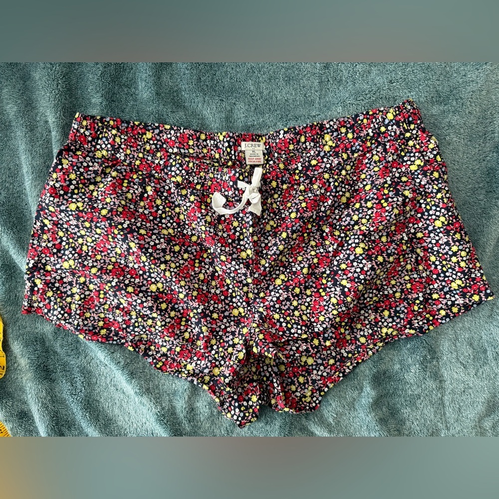 J.Crew Multicolor Floral Shorts Size XL - Picture 4 of 8